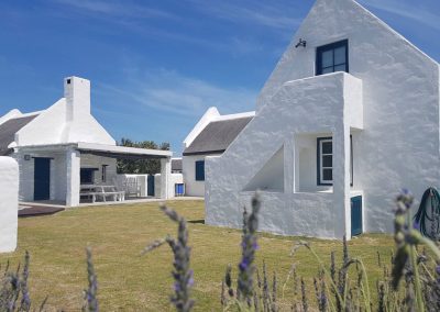 online-auction-struisbaai-ocean-breeze-cottage-3